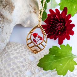 Pendentif goutte doré à l'or fin fleurs séchées naturelles