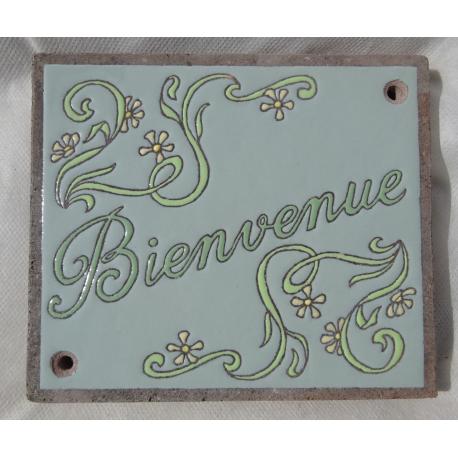 Bienvenue decor de jasmin sur fond vert pâle Bienvenue decor de jasmin sur fond vert pâle