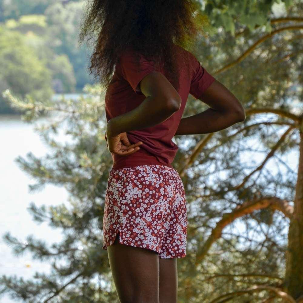 Short de sport Femme Bordeaux Floral Eco-responsable