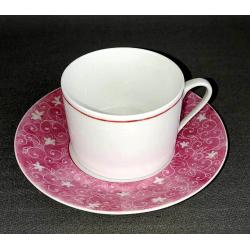Tasse à thé rose et sous tasse