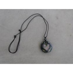 pendentif rond motif coeur