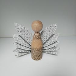 Ange de Dentelle