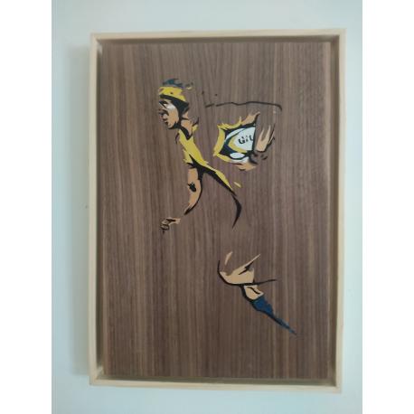 Marqueterie Rugbyman Jaune et bleu fond foncé