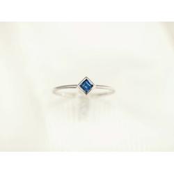 Bague Paradigme Saphir D’Auvergne