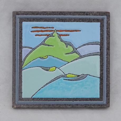 Dessous de plat avec décor régional